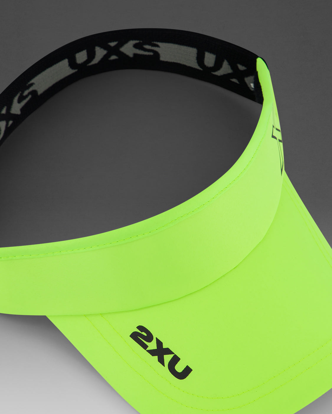 2xu-aero-performance-visor-schirmkappe-volt-black image 4