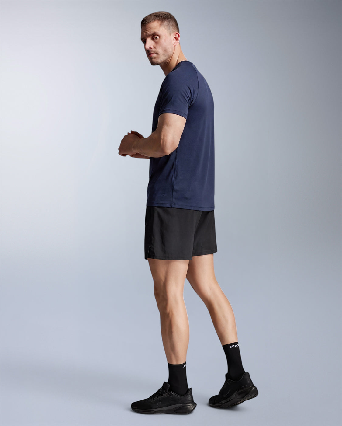 2xu-force-tech-tee-herren-midnight image 4