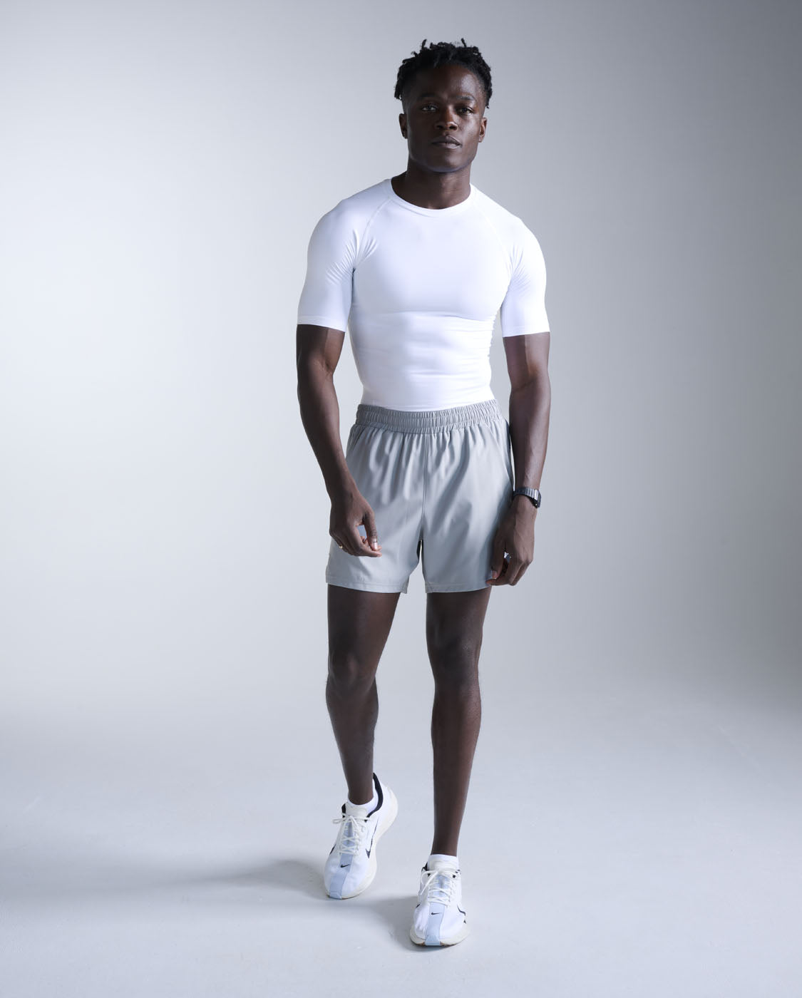 2xu-core-compression-kurzarmshirt-wei-kompression image 2