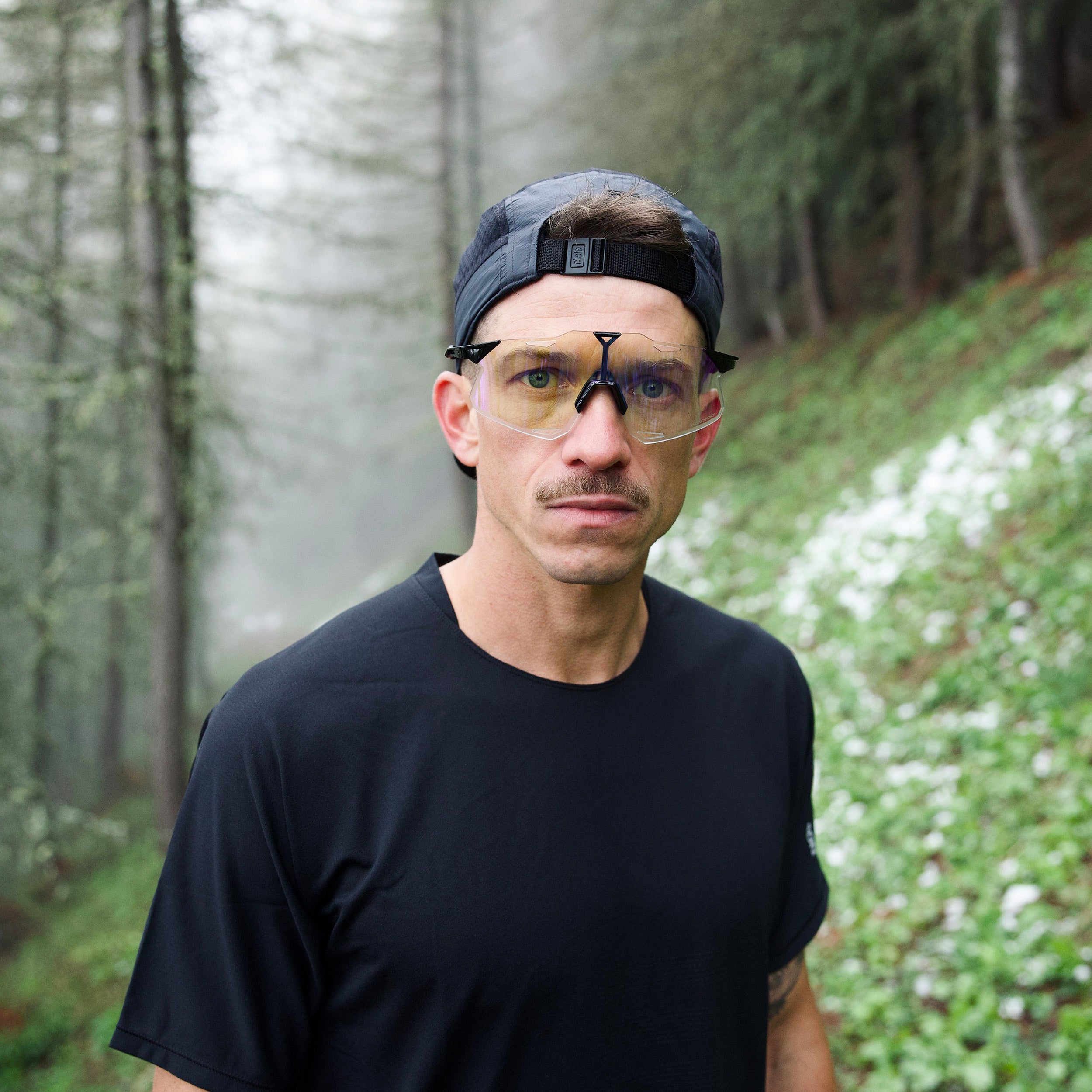 100-hypercraft-sportbrille-gloss-black-photochromic image 5