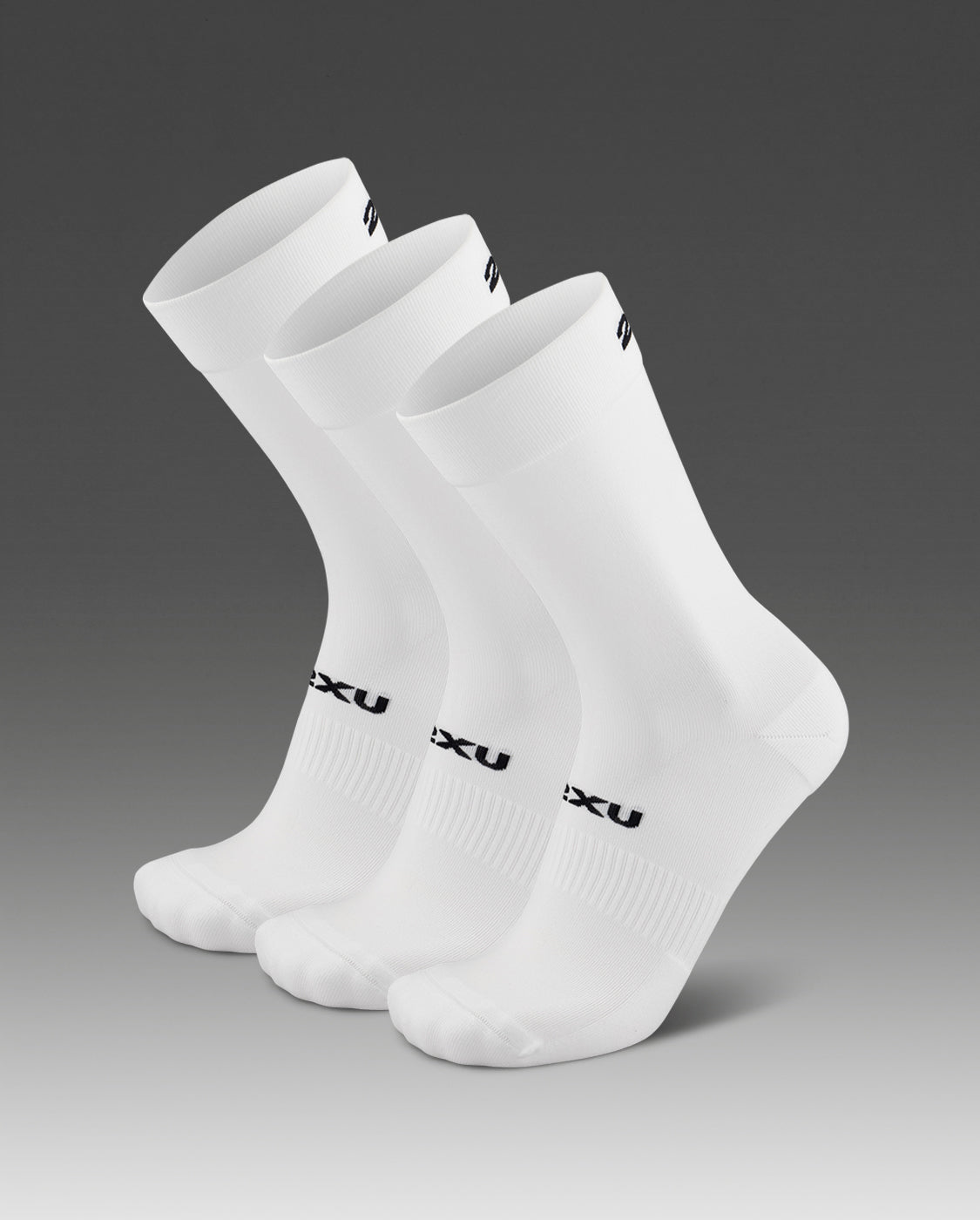 2xu-24-7-crew-socken-wei-3-pack-unisex image 1
