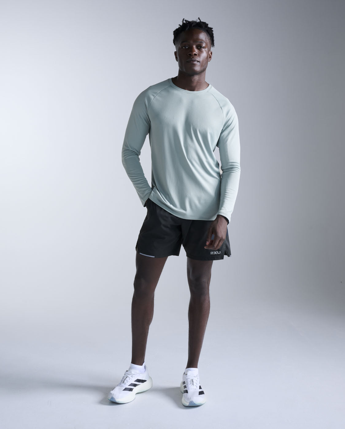 2xu-aero-long-sleeve-laufshirt-herren-smoke-blue image 4