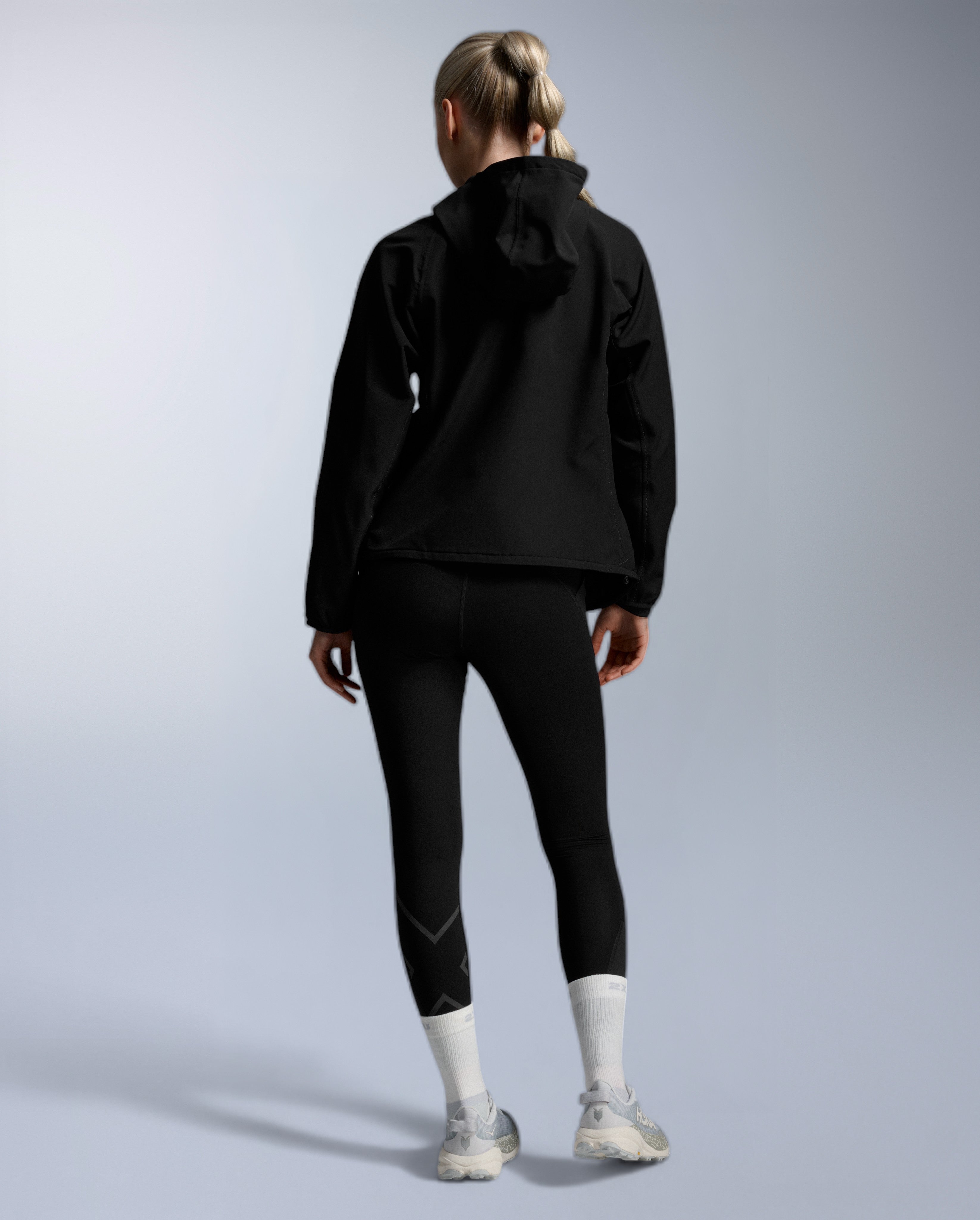 2xu-ignition-shield-softshelljacke-damen-schwarz image 7