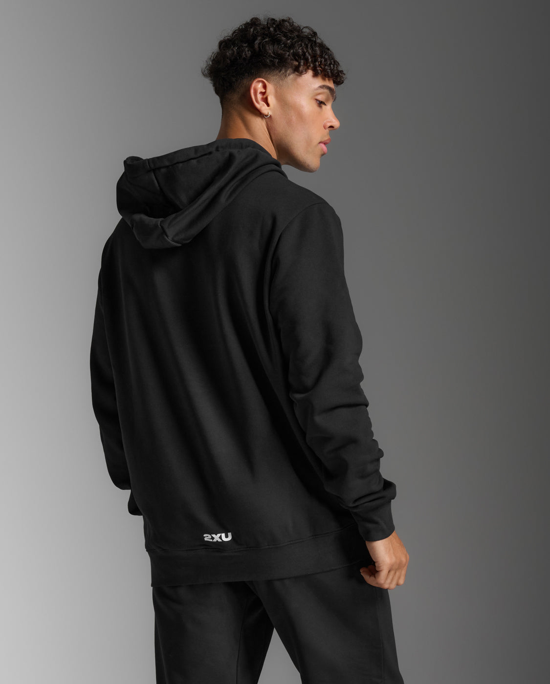 2xu-motion-aspire-hoodie-kapuzenpullover-schwarz-wei image 2