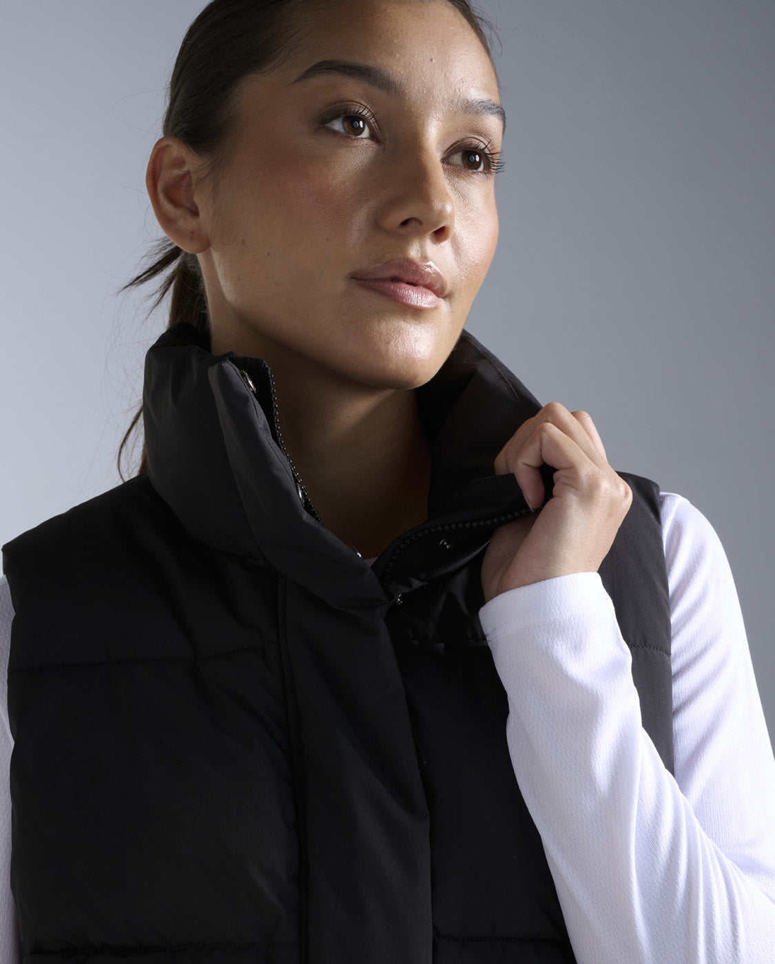 2xu-ignition-insulation-puffer-weste-schwarz-damen image 7