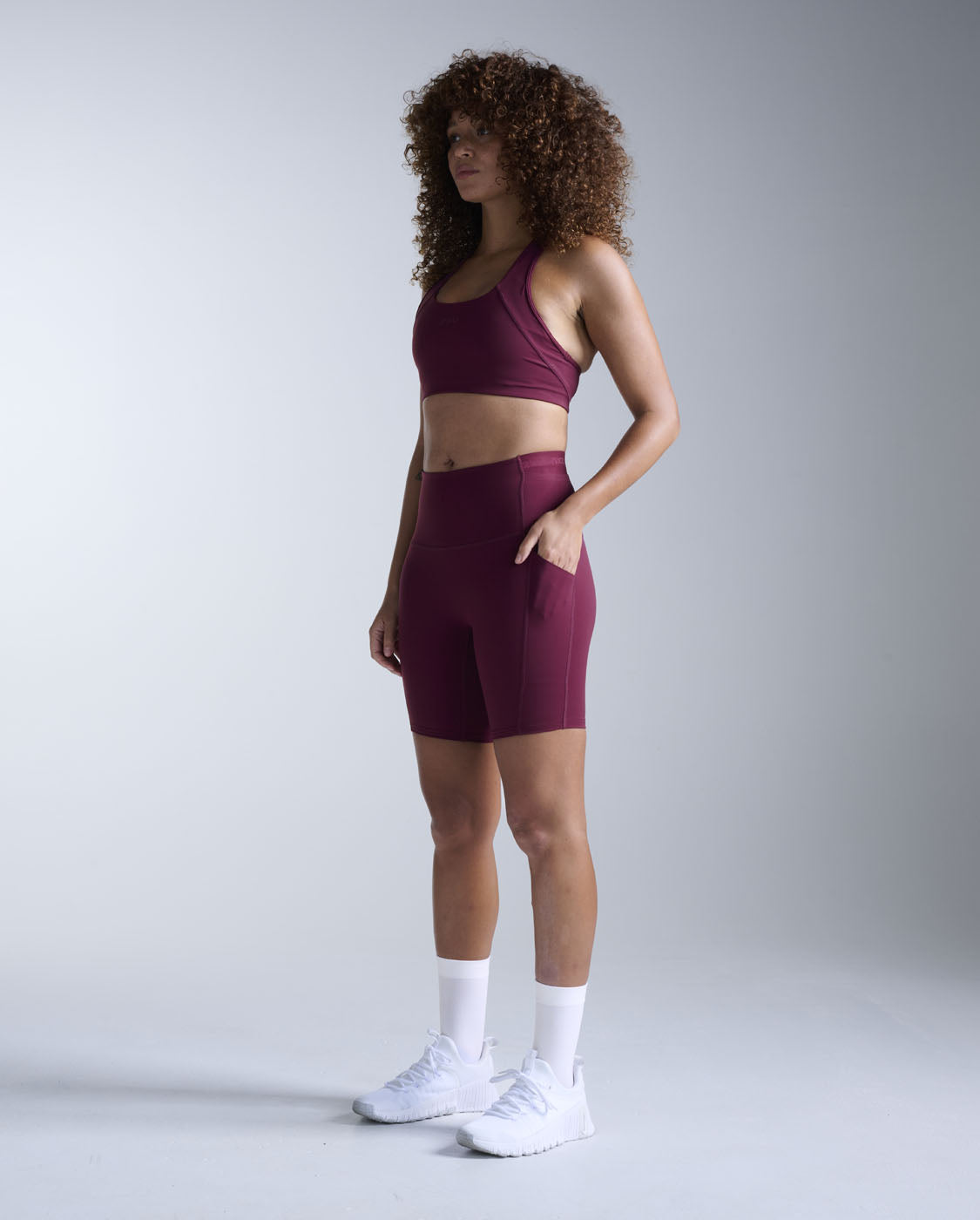 2xu-form-stash-hi-rise-6-compression-short-damen-armaretto image 7