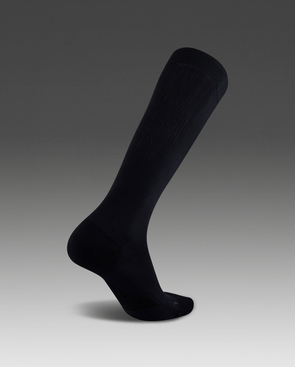 2xu-flight-compression-socks-unisex-schwarz-kompression image 2