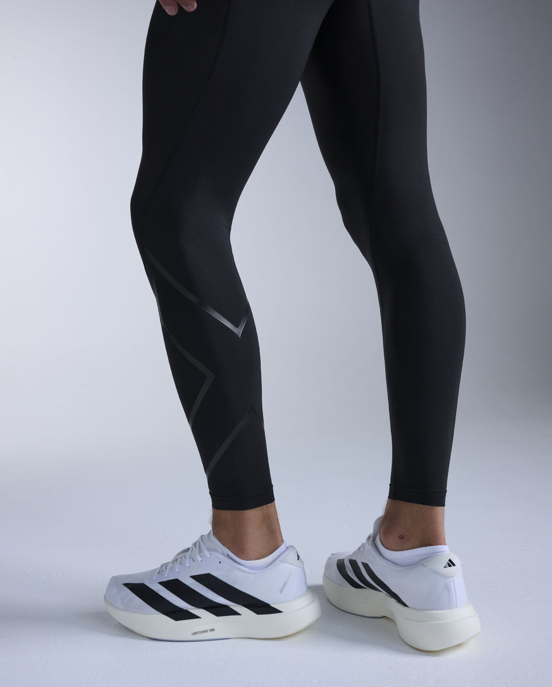 2xu-core-compression-tights-laufhose-schwarz-herren-lang image 5