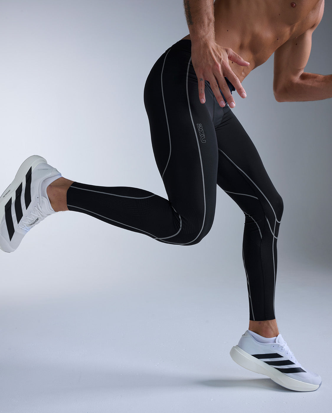2xu-light-speed-kinesis-compression-tights-black image 8