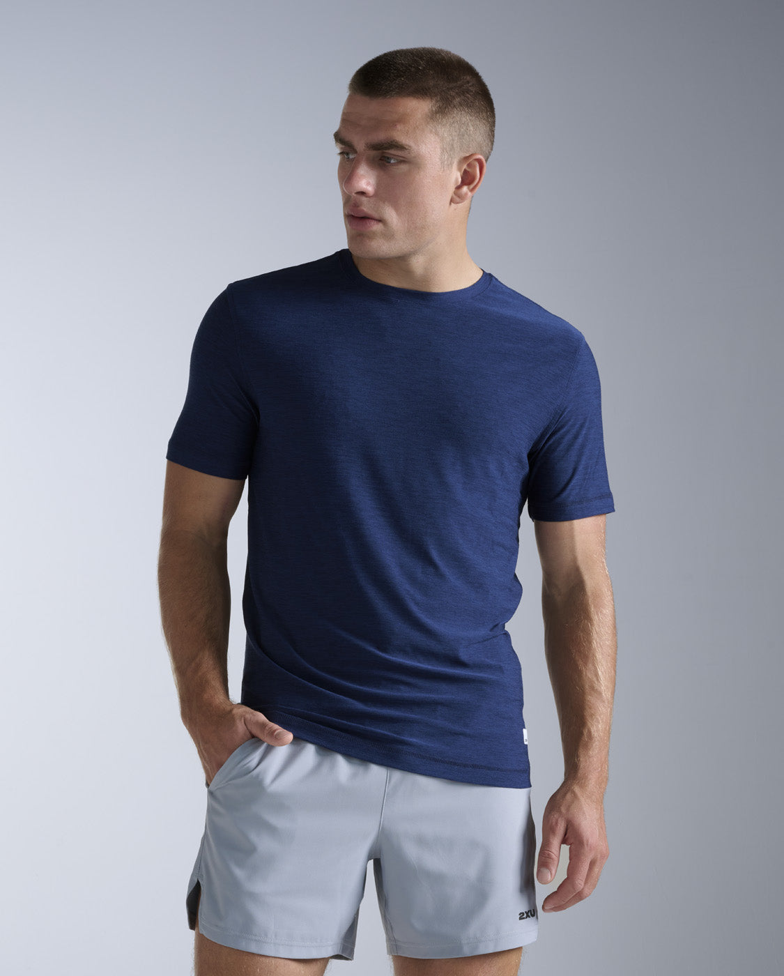 2xu-signature-tee-t-shirt-herren-midnight-midnight-schnelltrocknend image 1