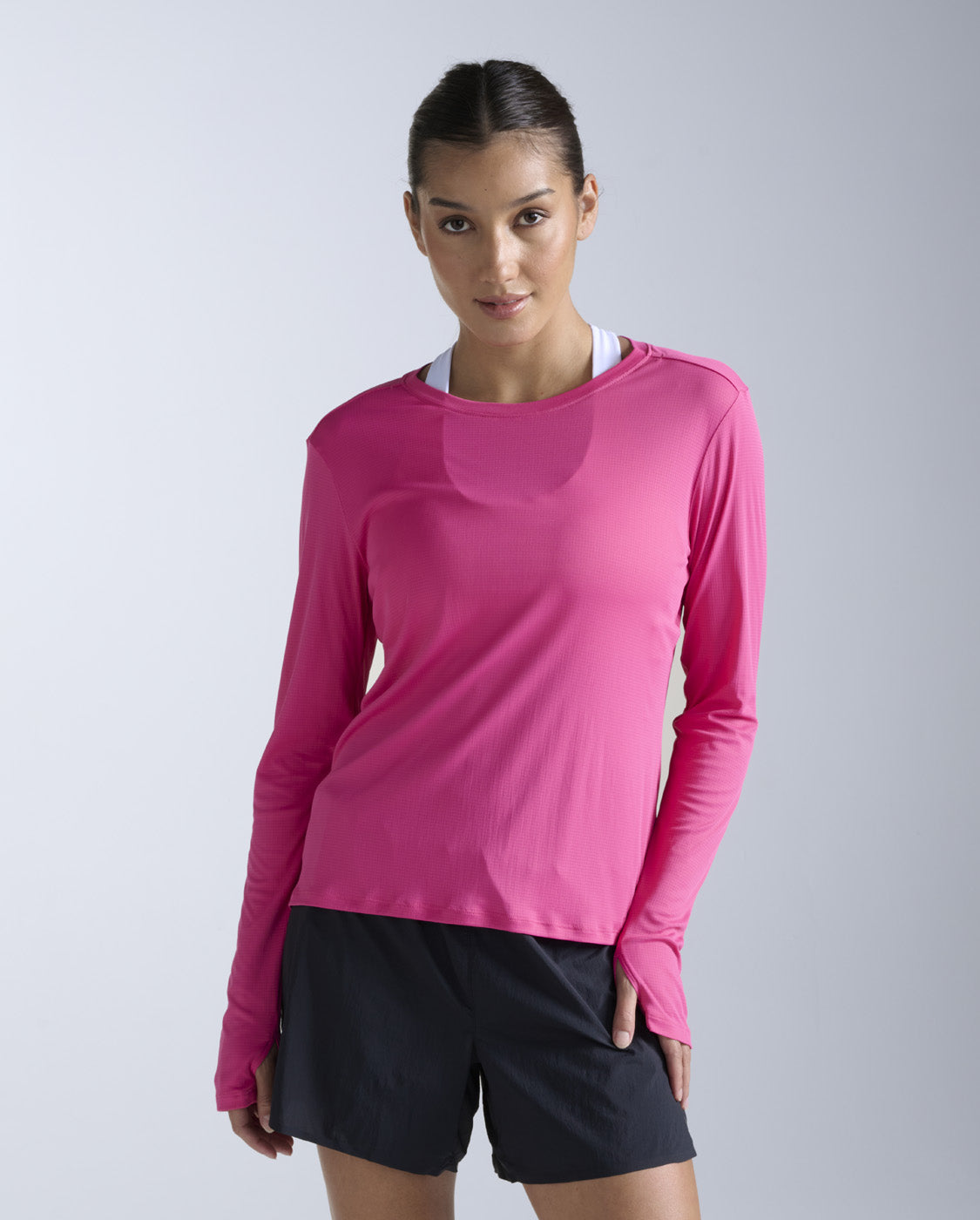 2xu-aero-trail-longsleeve-electric-rose-uv-schutz-damen image 1