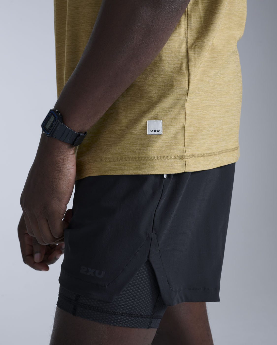 2xu-signature-tee-t-shirt-herren-khaki image 5