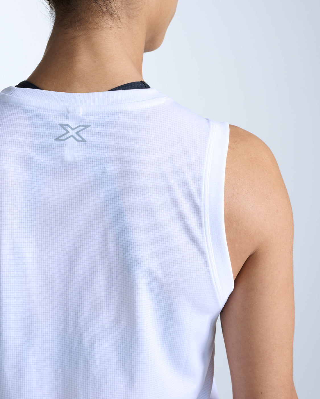 2xu-aero-mesh-crop-tank-tanktop-wei-damen-atmungsaktiv image 3