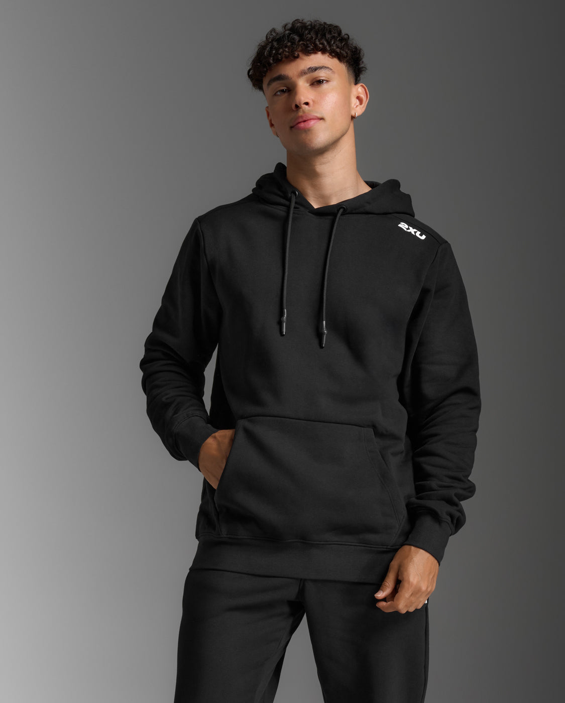 2xu-motion-aspire-hoodie-kapuzenpullover-schwarz-wei image 1