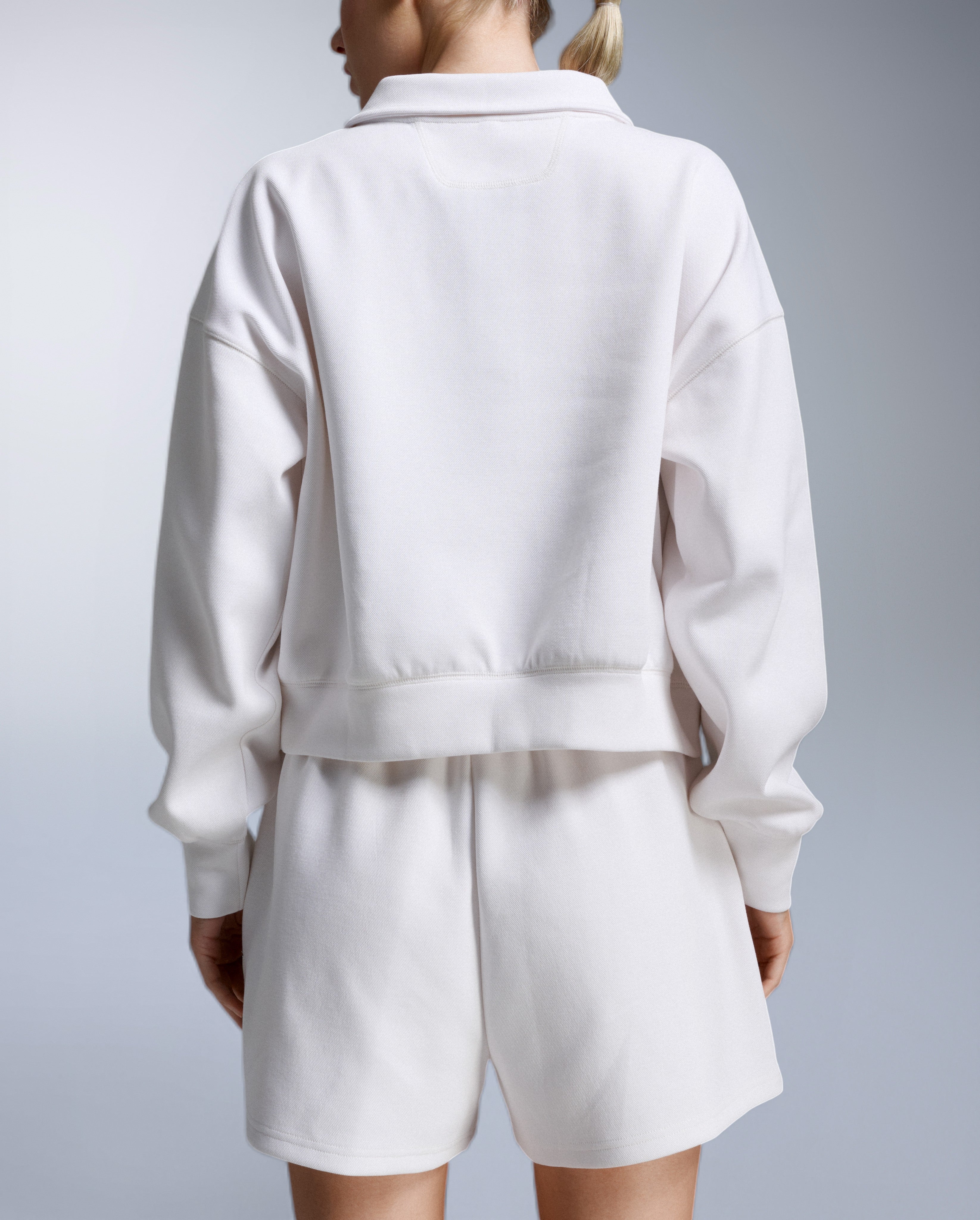 2xu-signature-ribflow-pique-polo-damen-polo-wei-relaxed image 2