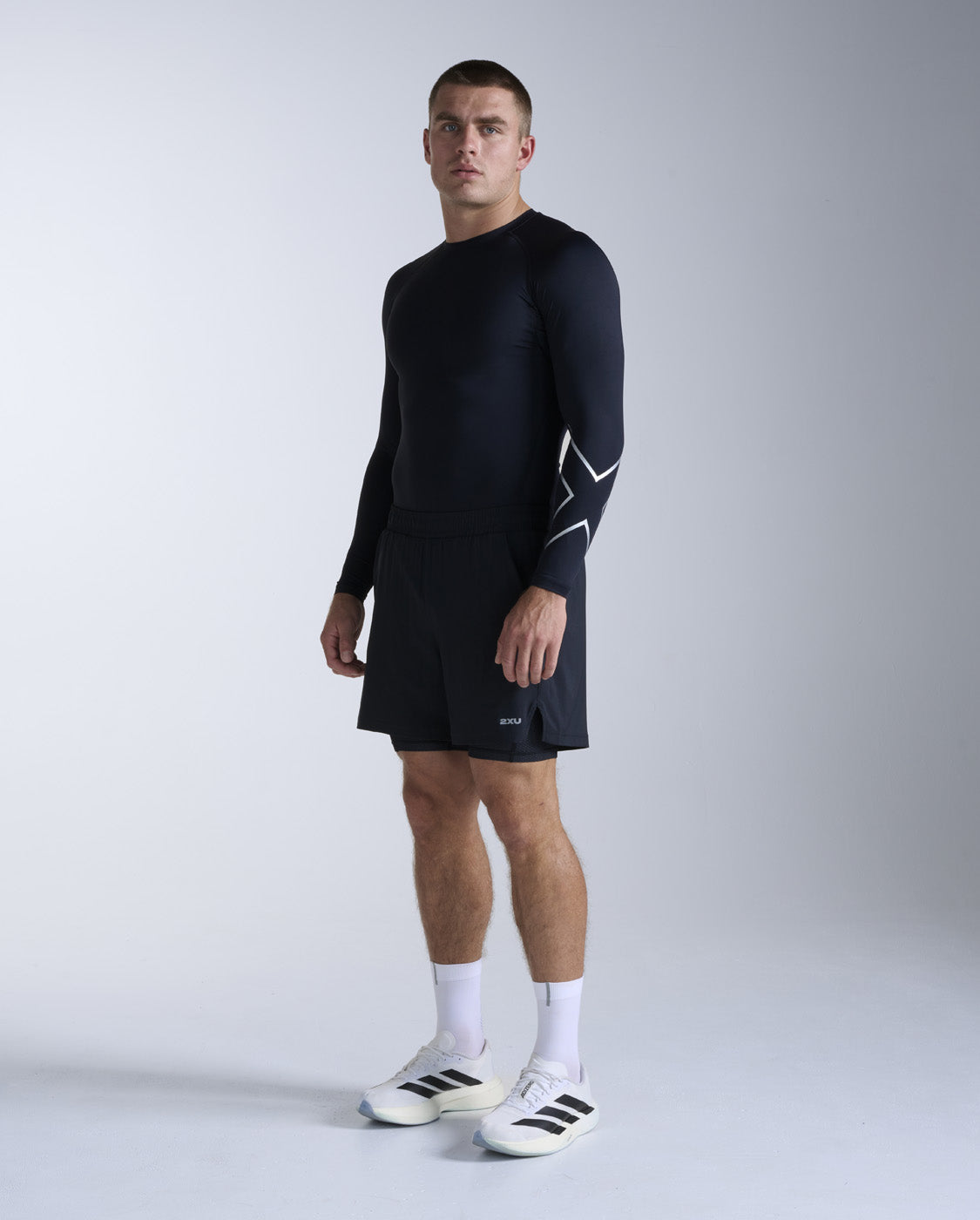 2xu-core-compression-langarm-shirt-black-herren image 7