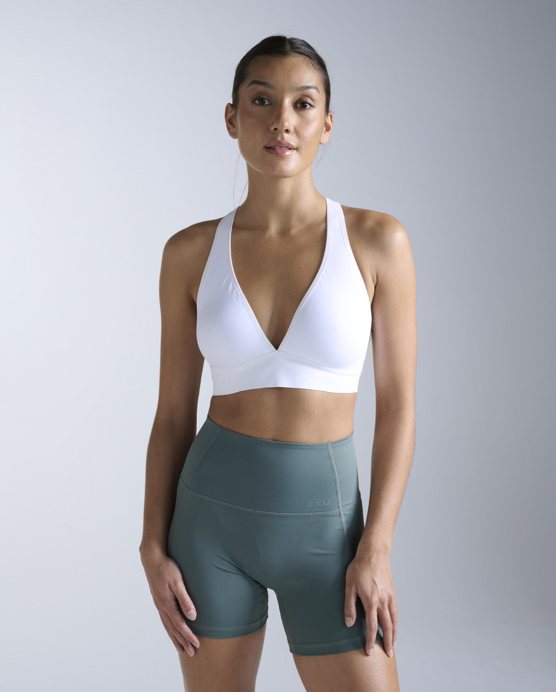 2xu-flex-feather-flex-cross-back-sport-bh-wei image 1