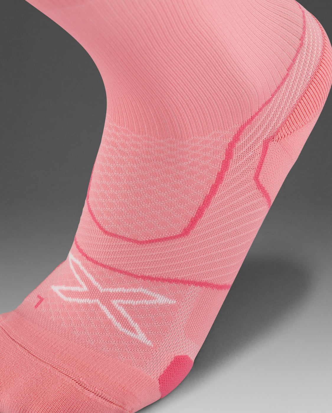 2xu-vectr-cushion-crew-socks-kompressionssocken-pink-glow image 2
