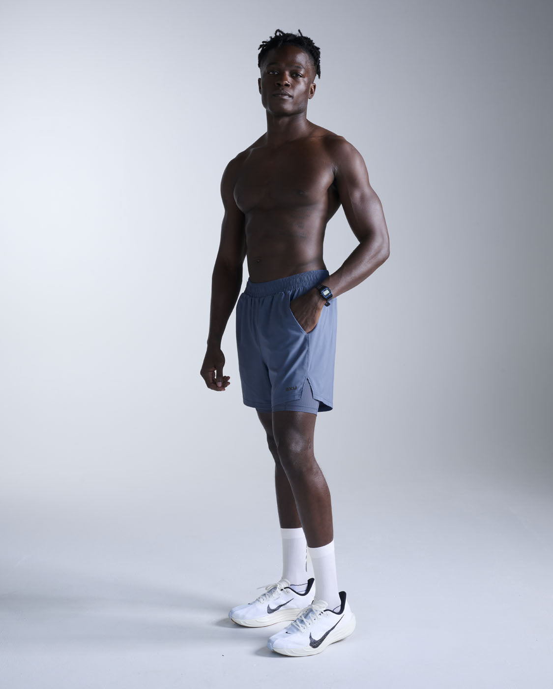 2xu-aero-mesh-2-in-1-5-inch-shorts-laufshorts-indigo image 3