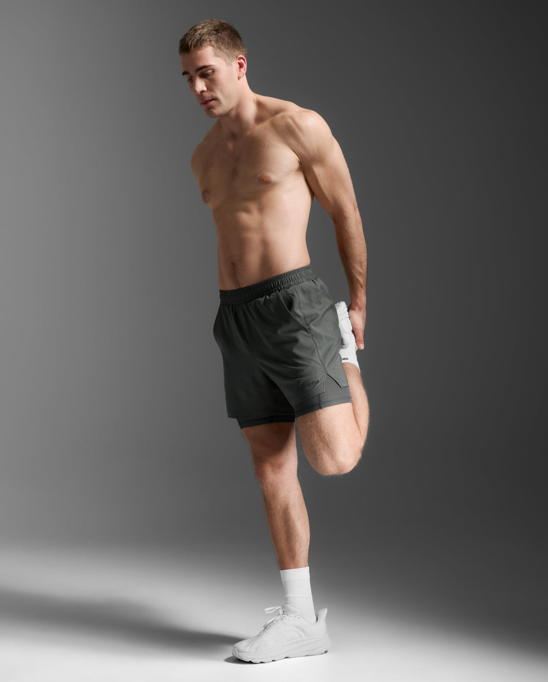 2xu-aero-mesh-2-in-1-5-inch-shorts-jupiter-herren image 3