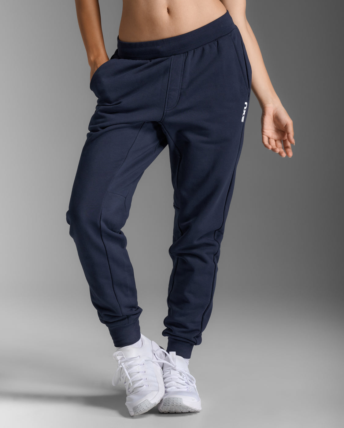 2xu-motion-aspire-trackpants-damen-midnight-white image 4