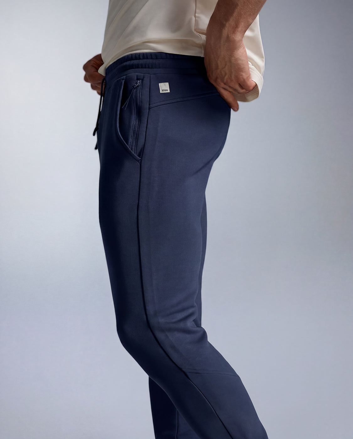 2xu-24-7-commute-smooth-spacer-trainingshose-midnight-herren image 3