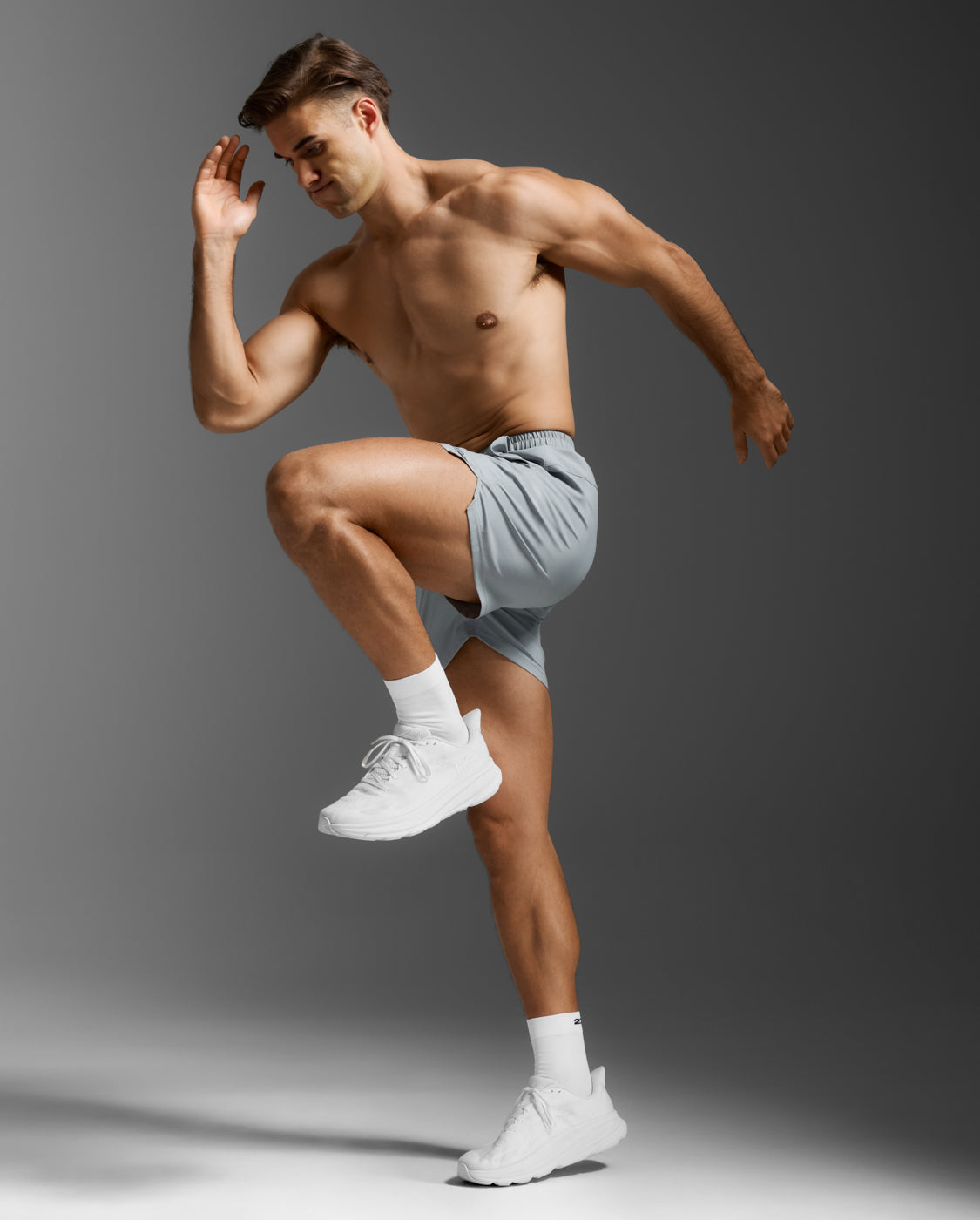 2xu-aero-5-inch-shorts-laufshorts-grau-herren-gef-ttert image 5