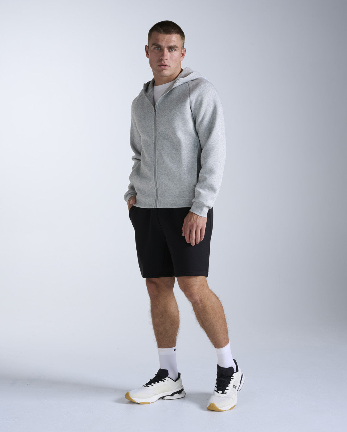 2xu-24-7-commute-zip-hoodie-grey-marle-fleece image 5