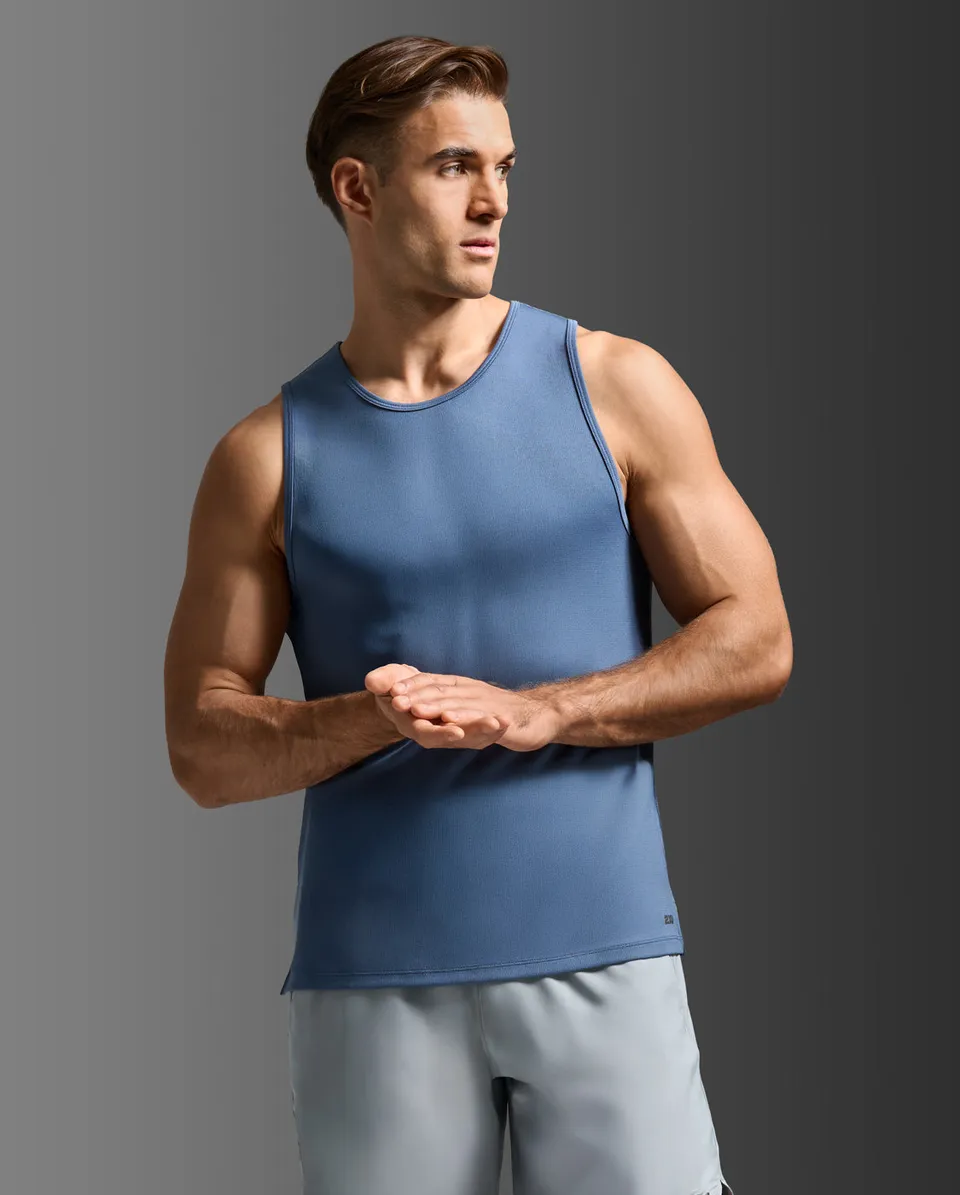 2xu-aero-tank-lauftop-indigo-black-reflective-slim image 1