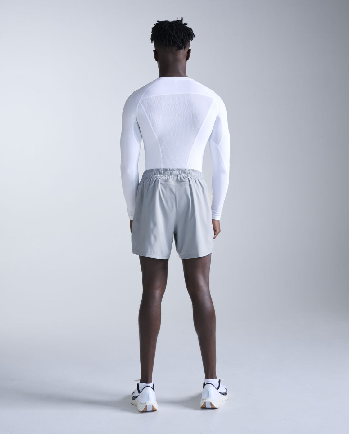 2xu-core-compression-long-sleeve-kompressionsshirt-wei image 8