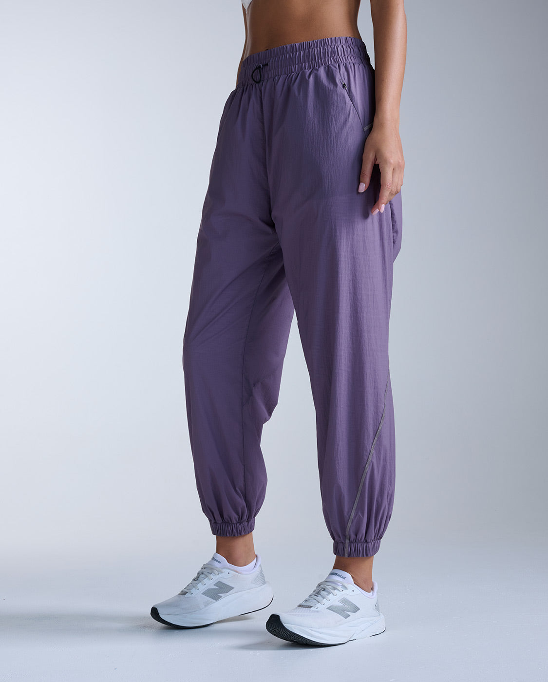 2xu-aero-oversized-jogger-damen-dusted-grape image 3