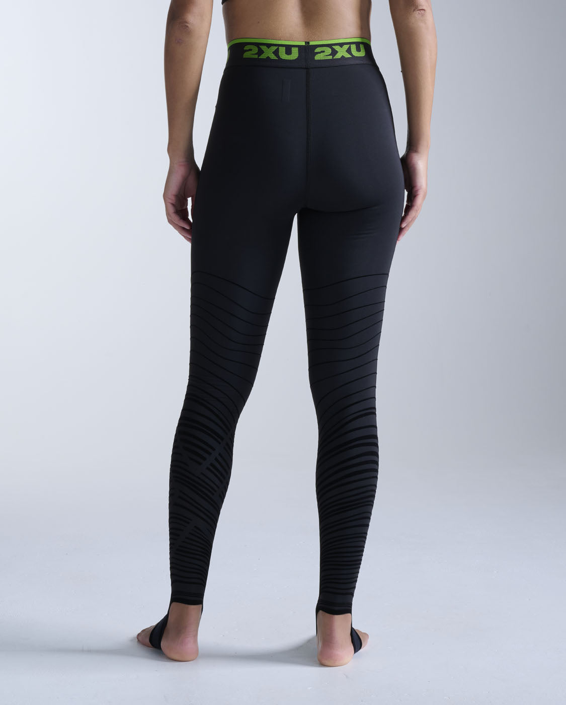 2xu-recovery-power-recovery-tights-fir-leggings-damen-schwarz image 2