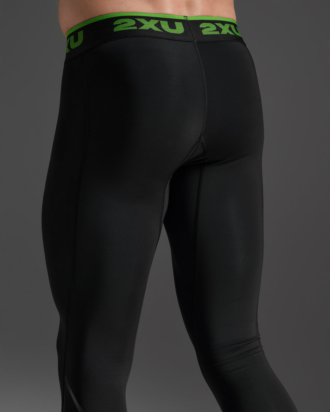 2xu-recovery-refresh-compression-tights-herren-schwarz image 7