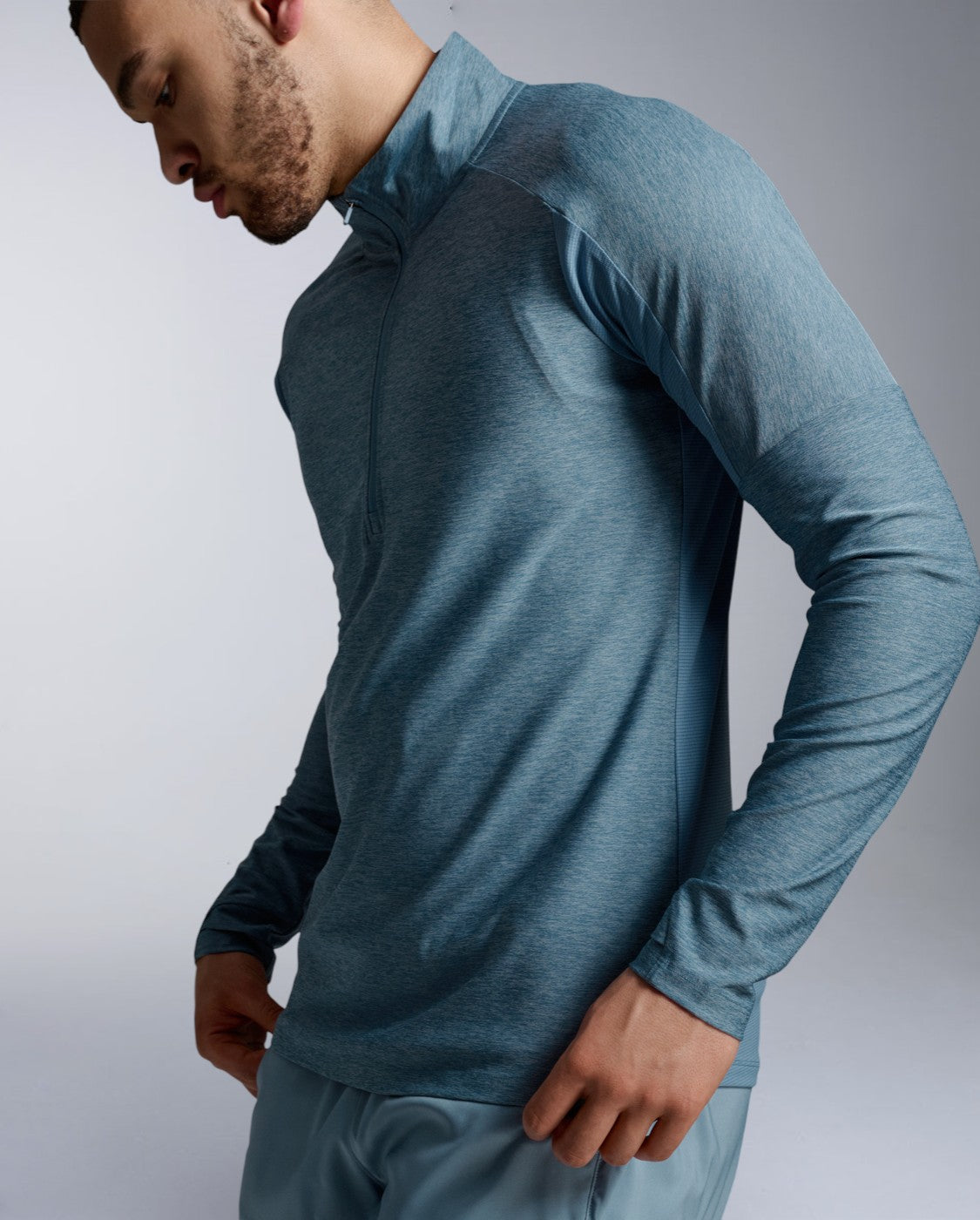 2xu-aero-1-2-zip-langarmshirt-blue-shade-reflective image 2