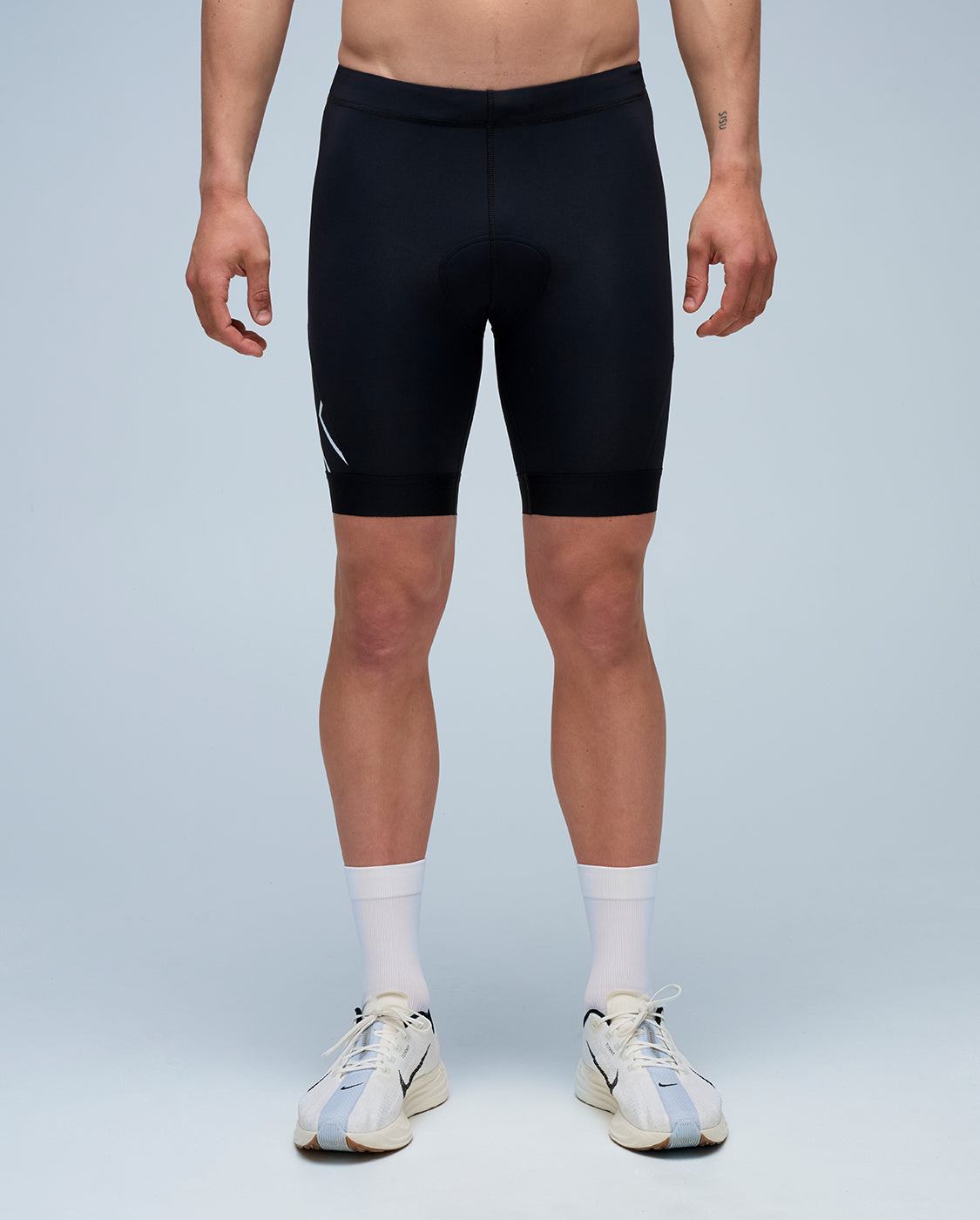 2xu-core-tri-8-inch-shorts-schwarz-wei-m image 5