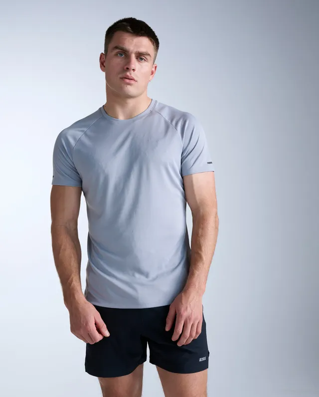 2xu-aero-tee-laufshirt-herren-weathervane-reflective image 1