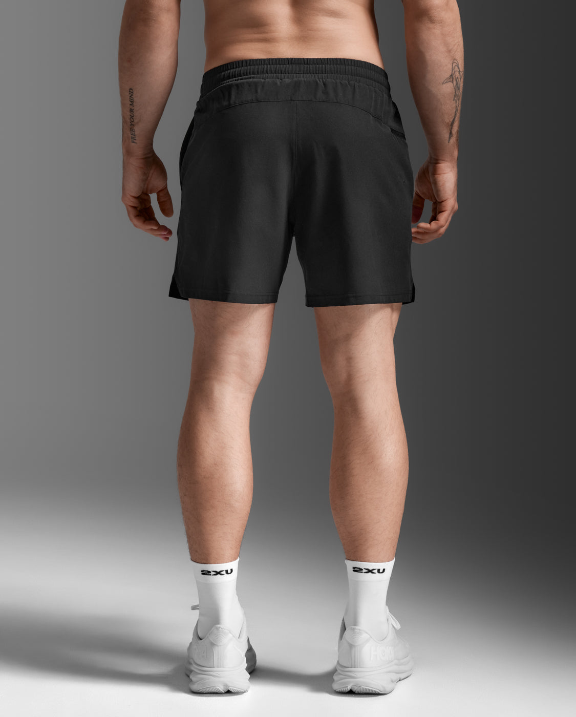 2xu-aero-hybrid-swim-shorts-herren-black-white image 4