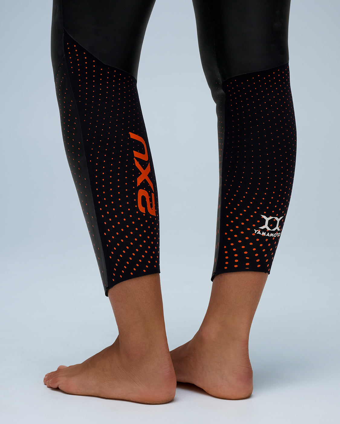 2xu-propel-1-wetsuit-damen-black-solar-orange-rmellos image 5