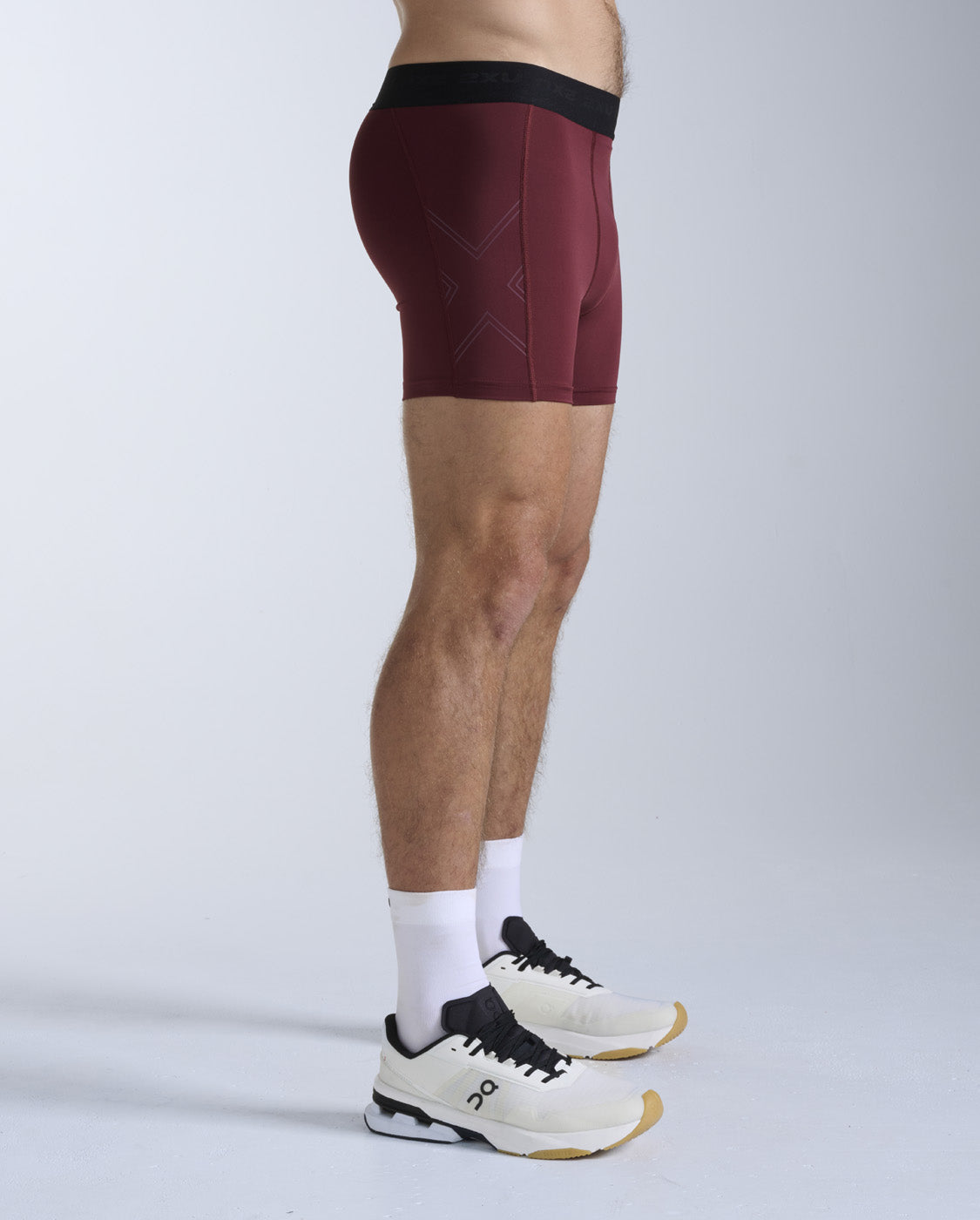 2xu-core-base-layer-1-2-shorts-kompressionsshorts-maroon image 2