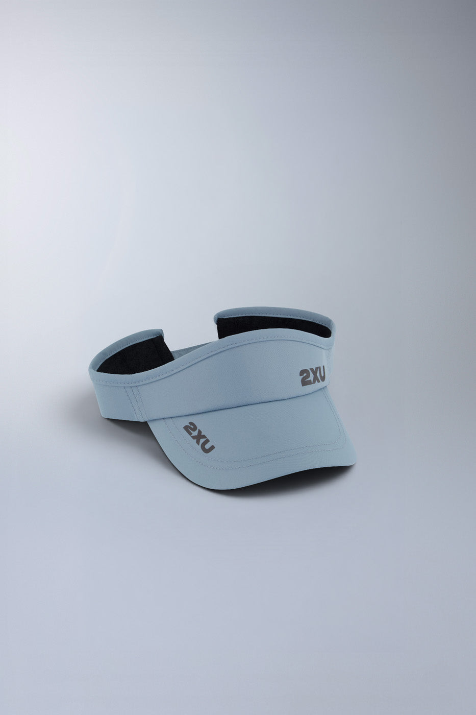2xu-aero-run-visor-blue-shade-schwarz image 1