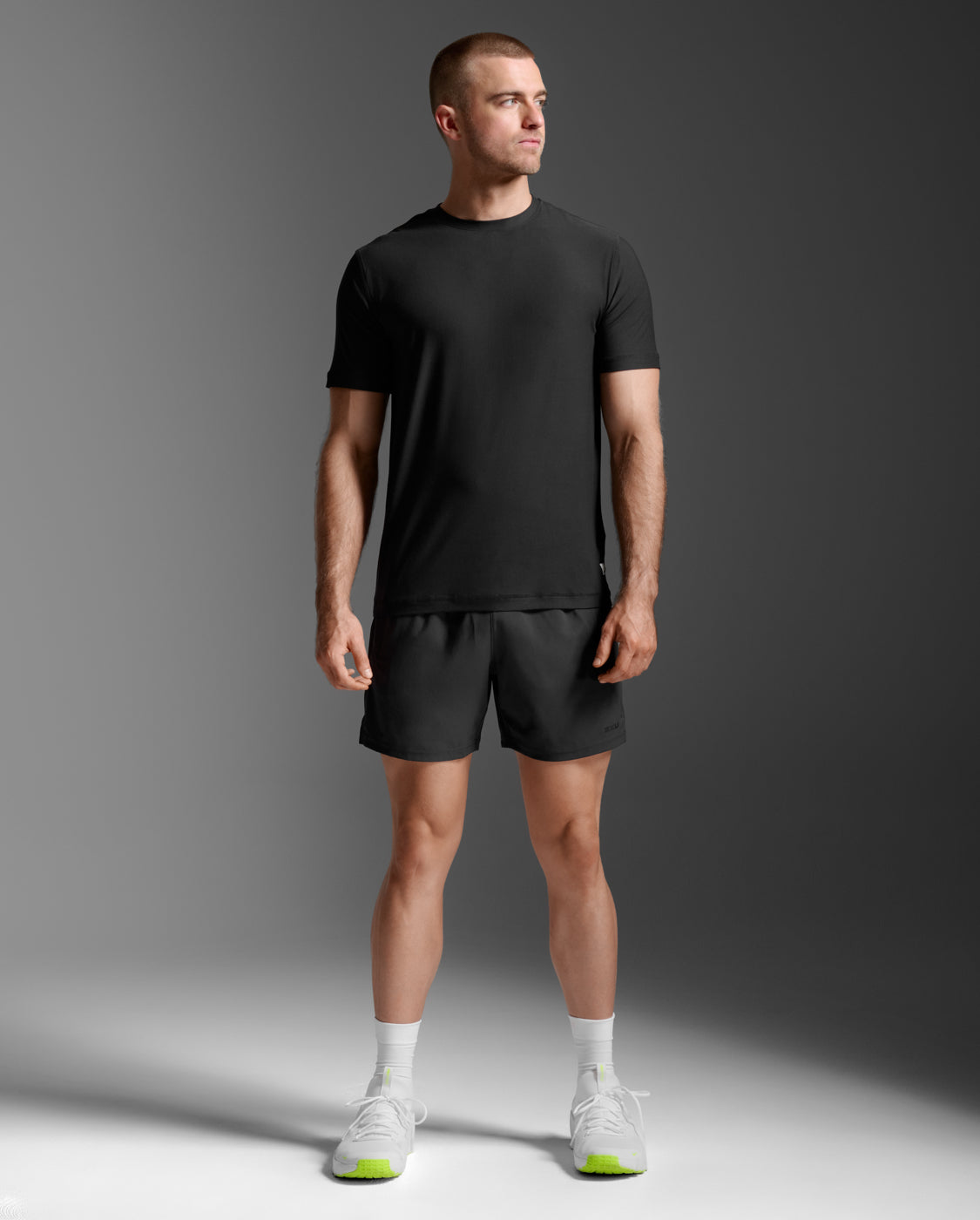 2xu-signature-tee-herren-t-shirt-schwarz-kurzarm image 4
