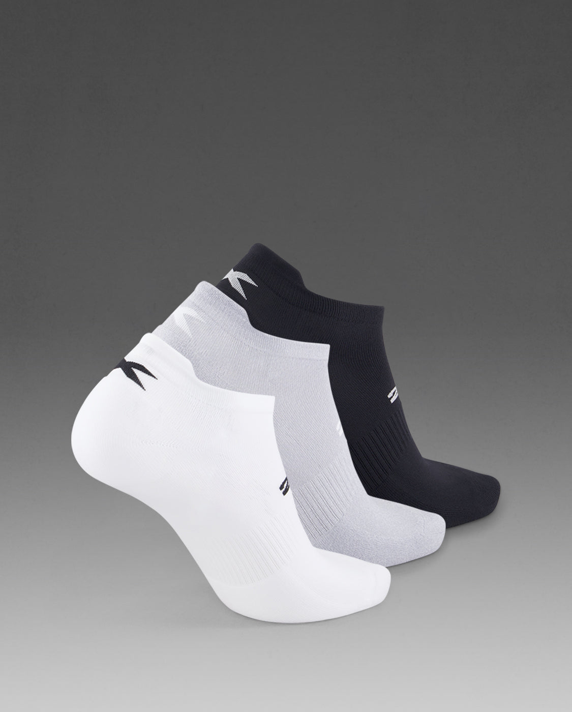 2xu-24-7-ankle-socks-3er-pack-sneakersocken-schwarz image 2