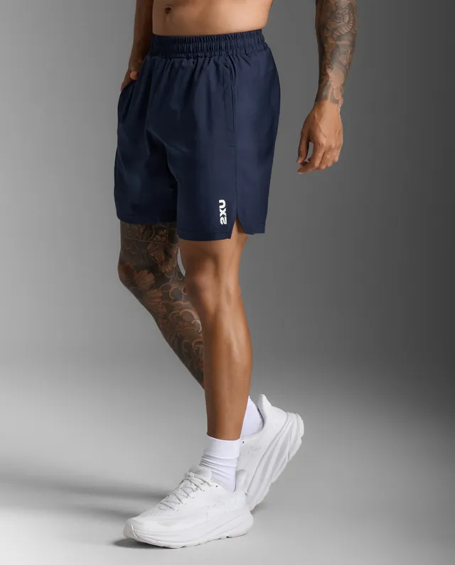 2xu-aspire-7-inch-laufshorts-midnight-herren image 1