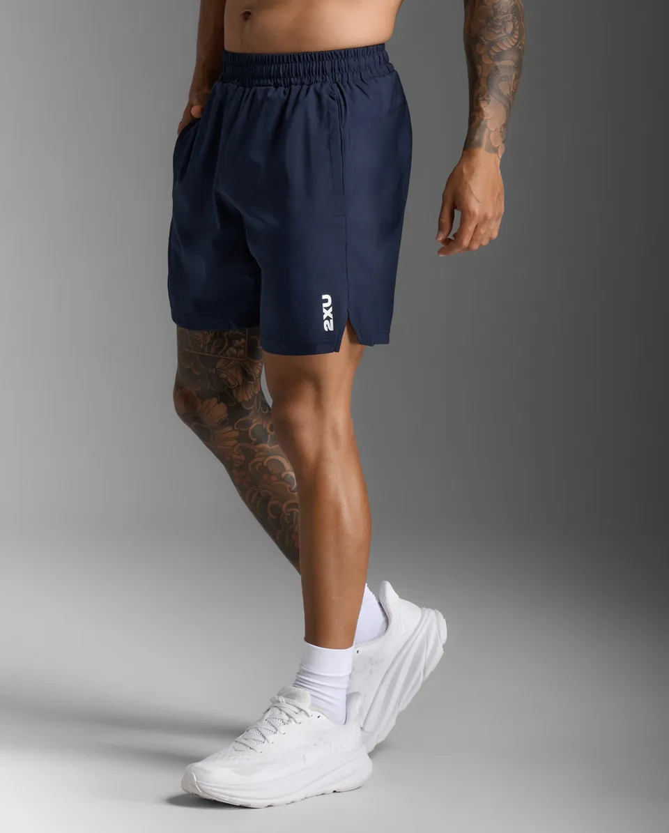 2xu-aspire-7-inch-laufshorts-midnight-herren image 1
