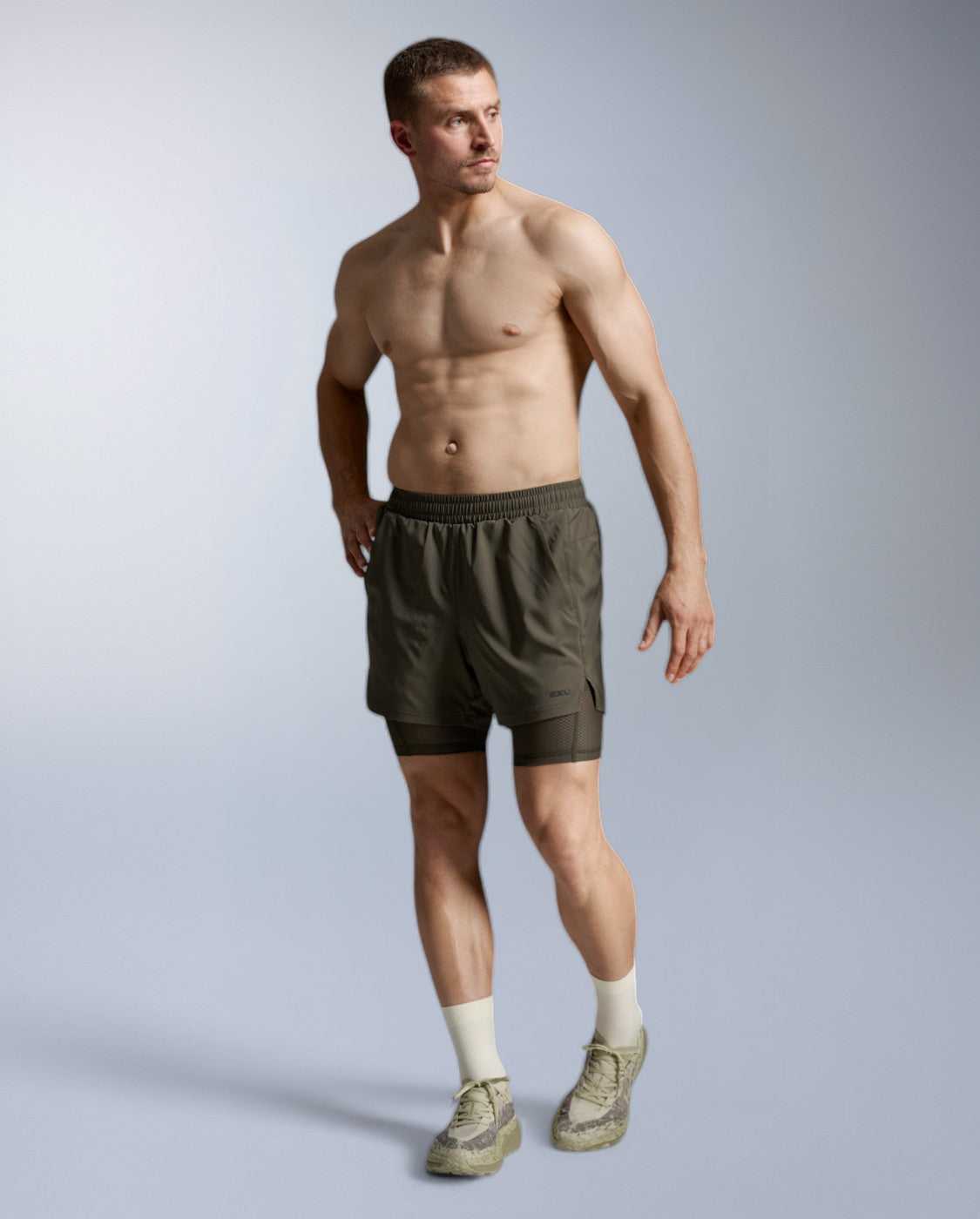 2xu-aero-mesh-2-in-1-short-flint-5-inch-herren image 4