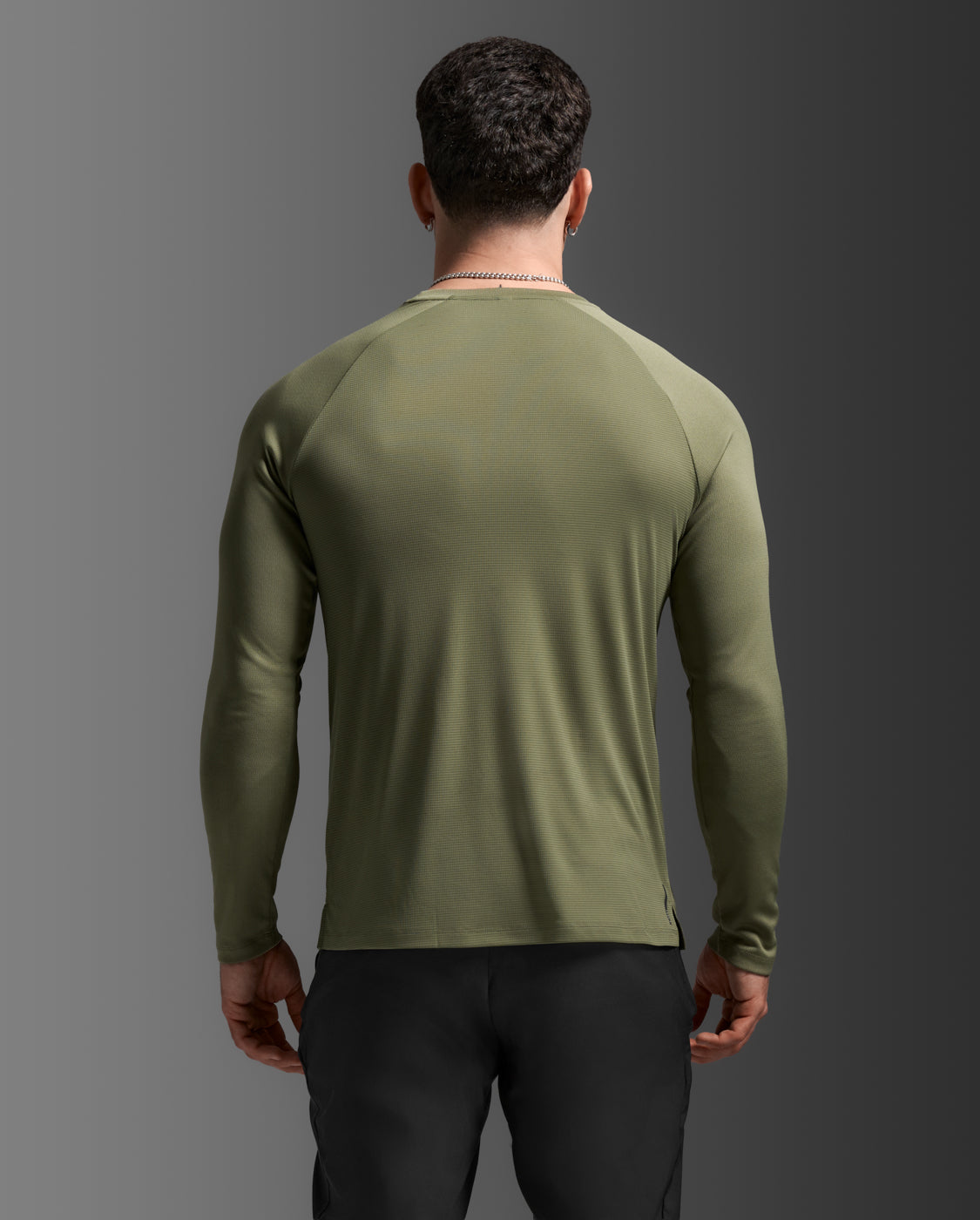 2xu-aero-long-sleeve-herren-langarmshirt-alpin image 3