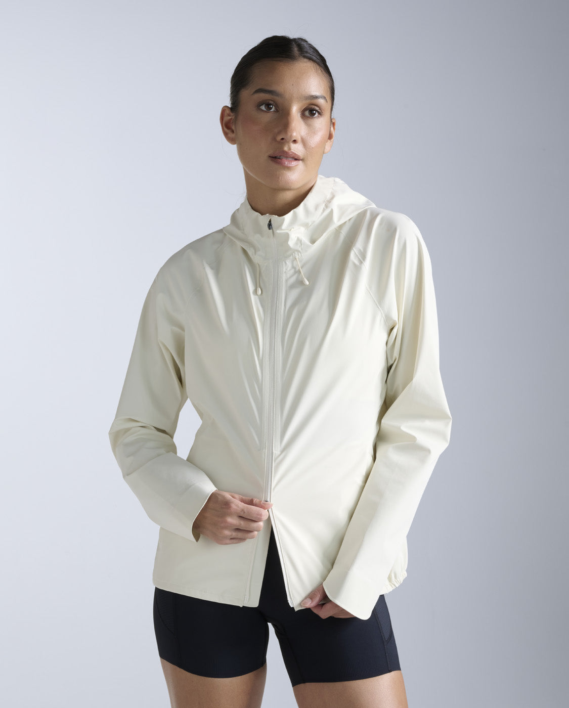 2xu-ignition-shield-regenjacke-damen-beige-wasserdicht image 1