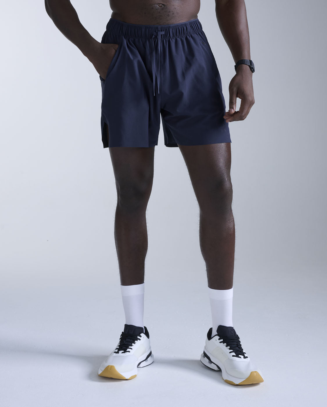 2xu-motion-5-inch-shorts-herren-midnight image 1