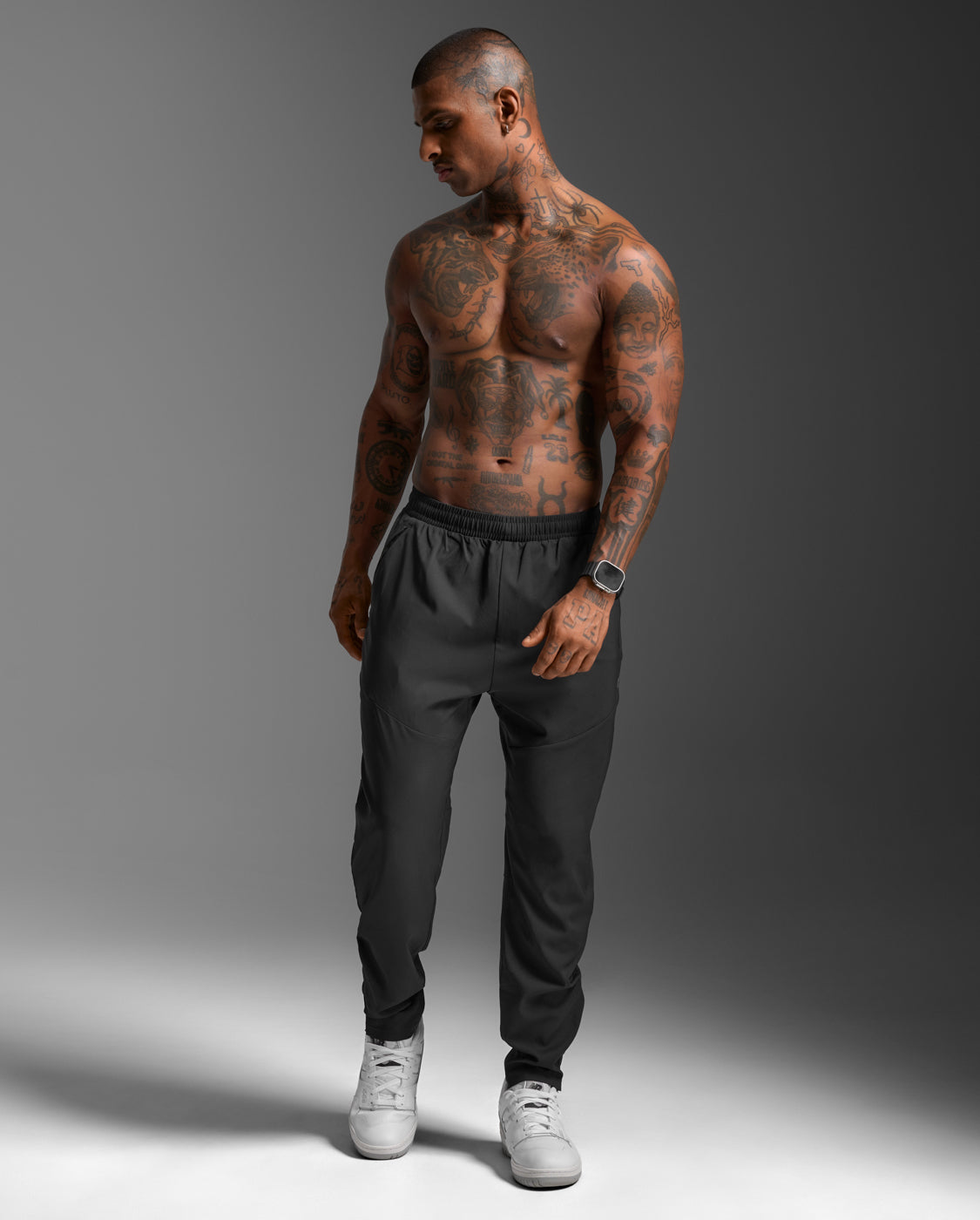 2xu-aero-woven-jogger-schwarz-laufhose-herren image 4