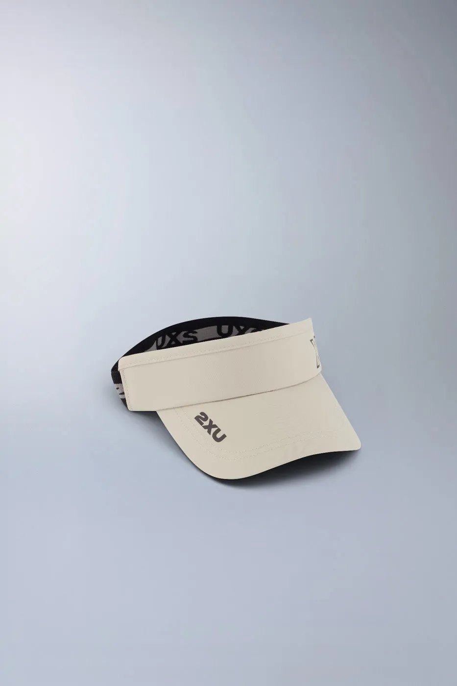 2xu-aero-performance-visor-laufvisor-pebble-black image 1